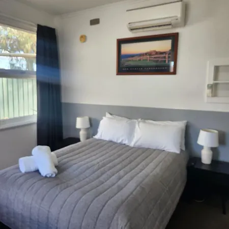 Calder Family Motel Bendigo Exterior photo